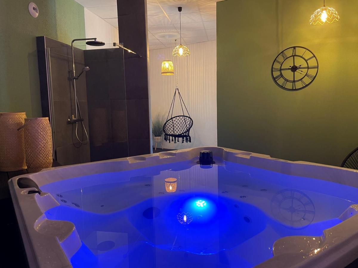 Logis Hotel Volcan Sancy Nébouzat Kültér fotó
