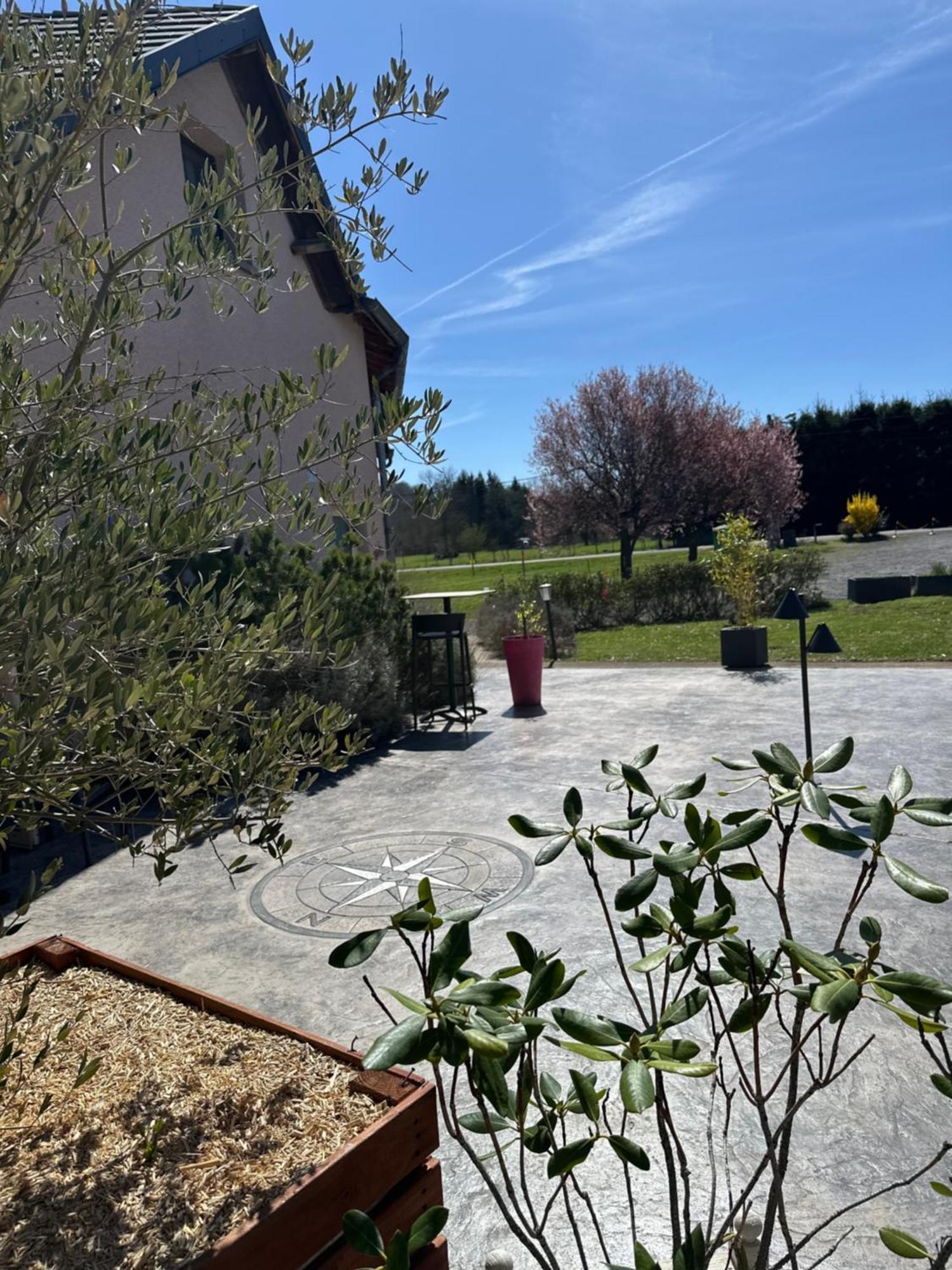 Logis Hotel Volcan Sancy Nébouzat Kültér fotó